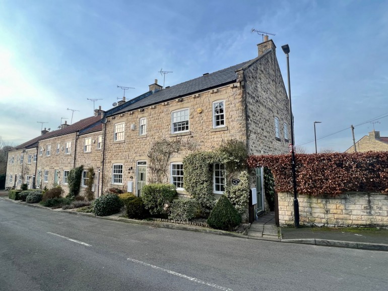 Bramham, Wetherby, Low Way, LS23