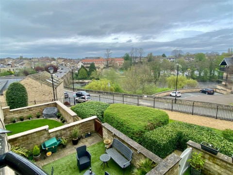 View Full Details for Wetherby, Micklethwaite Mews, LS22